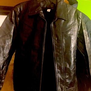 Vintage genuine leather, zip outliner faux fur jacket size medium